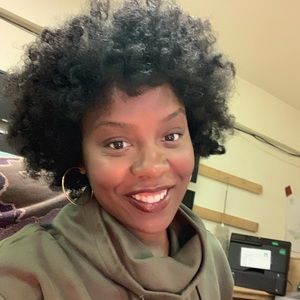 Meet your Posher, Naomi